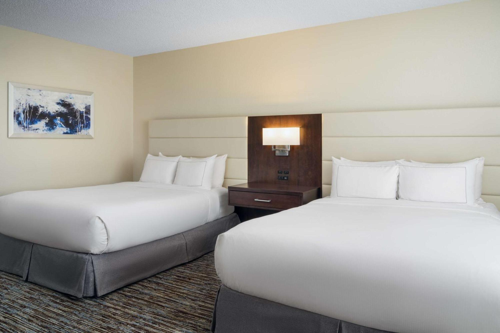 Doubletree By Hilton Greensboro Exterior foto